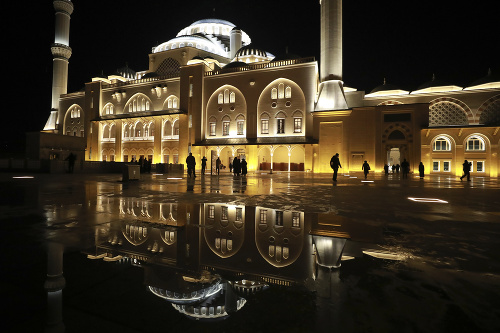otvorenie-mesita-Turecko-Istanbul.jpg