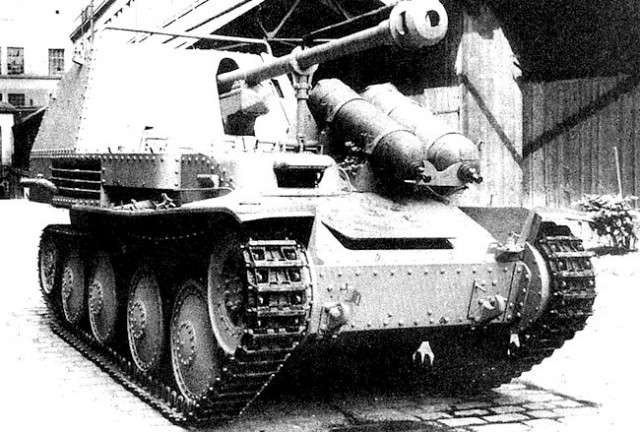 Fahrschulwanne-panzerjager-38t-marder-III.jpg