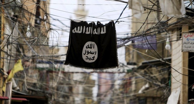 ISIS-flag-in-residential-area.jpg